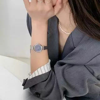cn-11134207-7ras8-m0ws3p1k7os05a.webp Random Women Fashion Metal Strap Watch