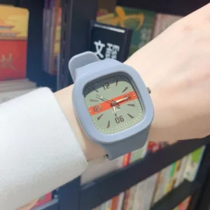 sg-11134201-7ra3j-m4vgp5ratawb3b.webp Specworld C4 Square Unisex Watch